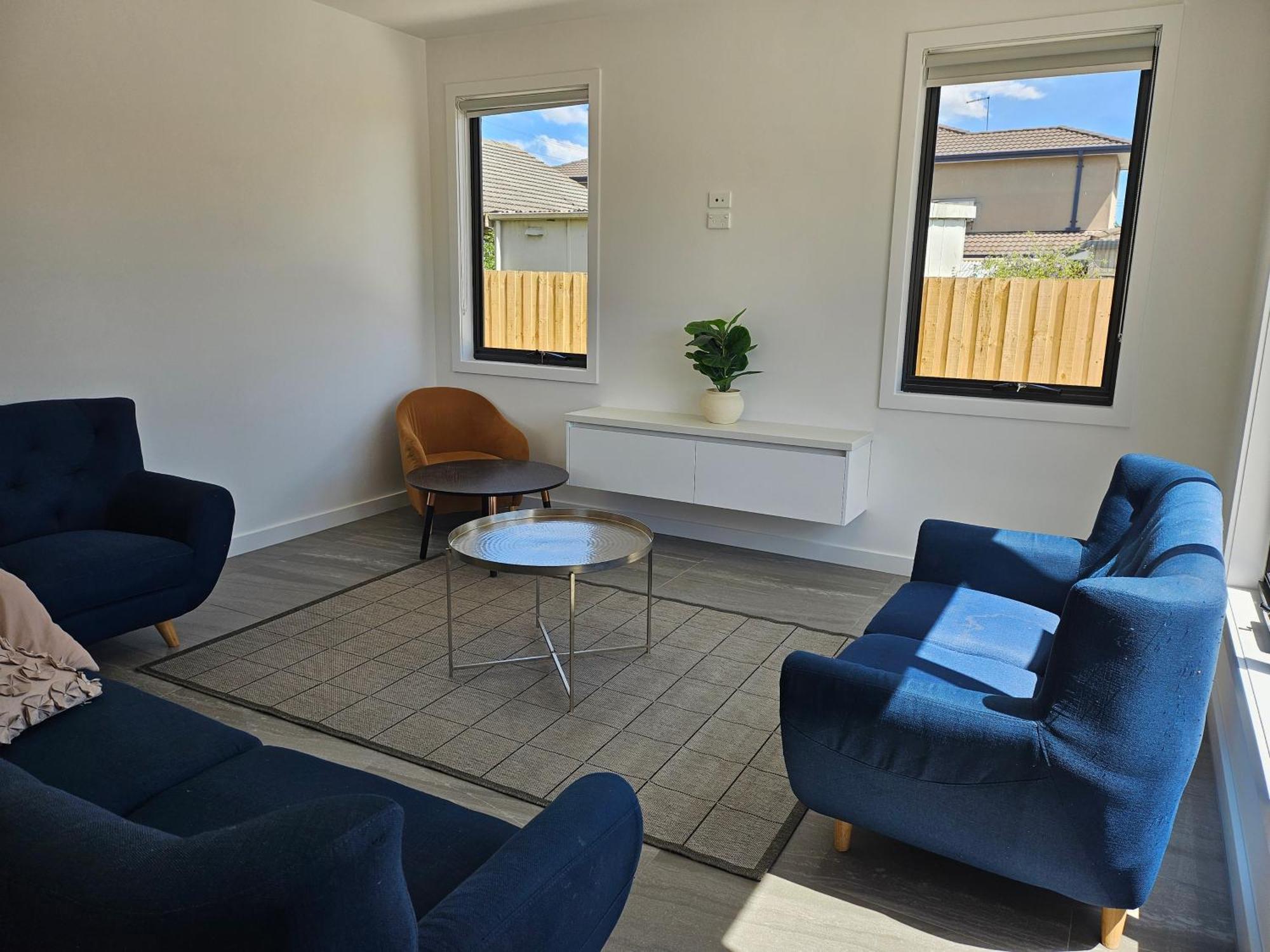 Maruve Guesthouse Plus- Modern Stay Near Melb Airport 12 Min, Melbourne